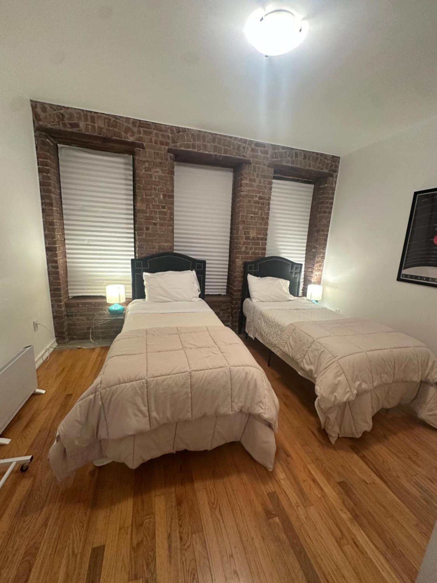 Private Bedroom And Private Bath New York Exterior photo
